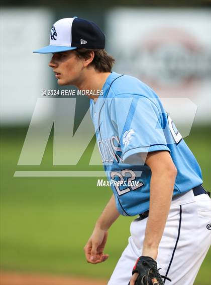 Thumbnail 2 in Canyon vs Crescenta Valley photogallery.