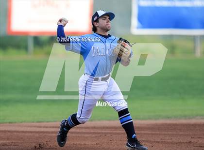 Thumbnail 1 in Canyon vs Crescenta Valley photogallery.