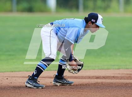 Thumbnail 3 in Canyon vs Crescenta Valley photogallery.