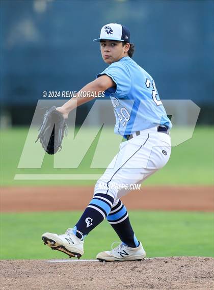 Thumbnail 3 in Canyon vs Crescenta Valley photogallery.
