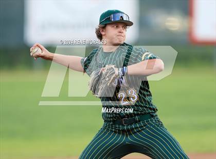 Thumbnail 1 in Canyon vs Crescenta Valley photogallery.