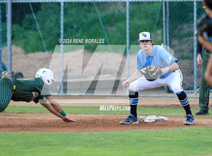 Thumbnail 2 in Canyon vs Crescenta Valley photogallery.