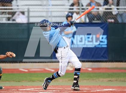 Thumbnail 2 in Canyon vs Crescenta Valley photogallery.