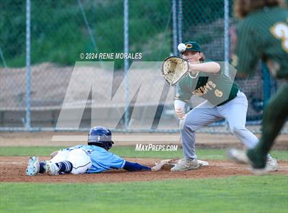 Thumbnail 1 in Canyon vs Crescenta Valley photogallery.