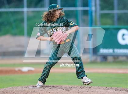 Thumbnail 3 in Canyon vs Crescenta Valley photogallery.