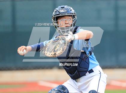 Thumbnail 1 in Canyon vs Crescenta Valley photogallery.