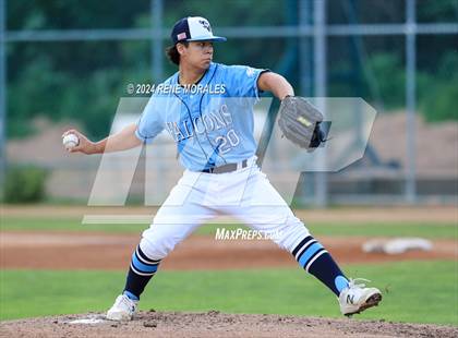 Thumbnail 3 in Canyon vs Crescenta Valley photogallery.