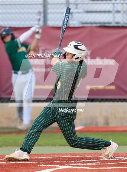 Thumbnail 2 in Canyon vs Crescenta Valley photogallery.