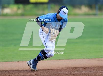 Thumbnail 2 in Canyon vs Crescenta Valley photogallery.