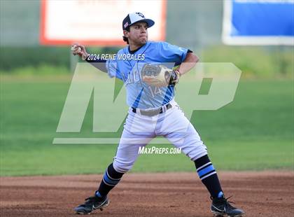 Thumbnail 3 in Canyon vs Crescenta Valley photogallery.