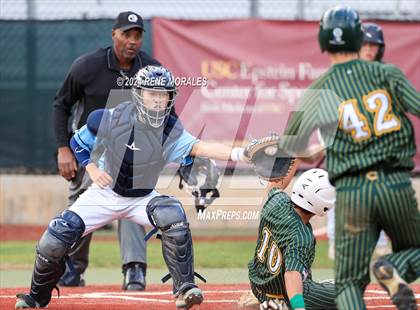 Thumbnail 3 in Canyon vs Crescenta Valley photogallery.