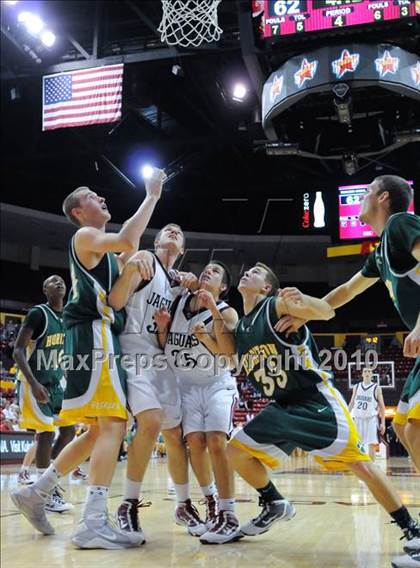 Thumbnail 2 in Boulder Creek vs. Horizon (AIA 5A-II State Tournament) photogallery.