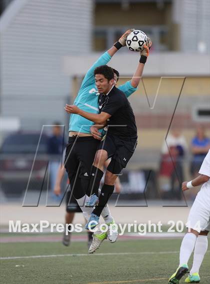 Thumbnail 2 in Marquez vs. Canoga Park (CIF L.A. City Section D2 Final) photogallery.