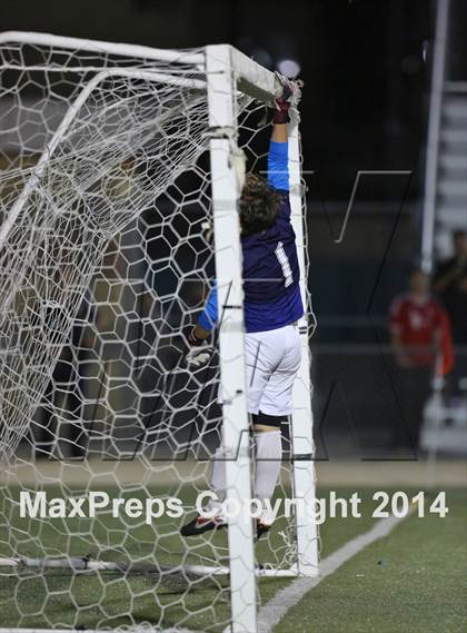 Thumbnail 3 in Marquez vs. Canoga Park (CIF L.A. City Section D2 Final) photogallery.
