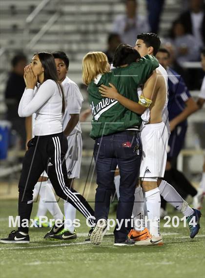 Thumbnail 1 in Marquez vs. Canoga Park (CIF L.A. City Section D2 Final) photogallery.