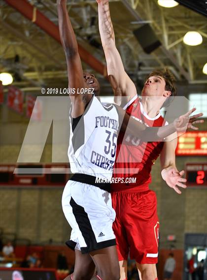 Thumbnail 2 in Foothills Christian vs. Orange Lutheran (Nike Extravaganza) photogallery.