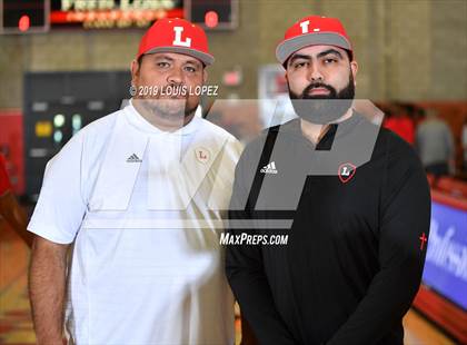 Thumbnail 3 in Foothills Christian vs. Orange Lutheran (Nike Extravaganza) photogallery.