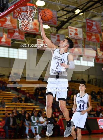 Thumbnail 2 in Foothills Christian vs. Orange Lutheran (Nike Extravaganza) photogallery.