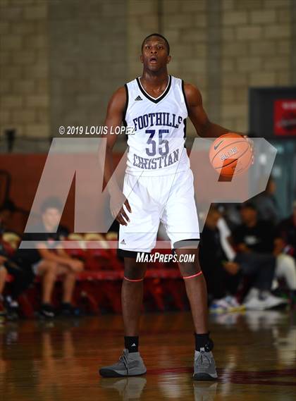 Thumbnail 3 in Foothills Christian vs. Orange Lutheran (Nike Extravaganza) photogallery.