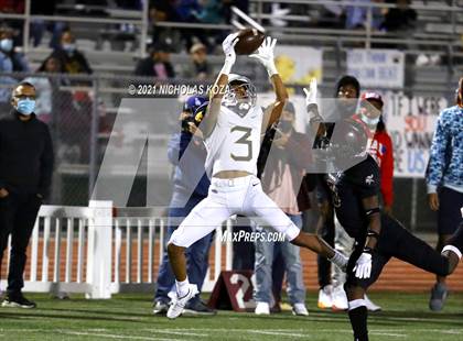 Thumbnail 1 in Warren vs. Downey photogallery.