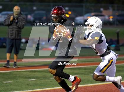Thumbnail 2 in Warren vs. Downey photogallery.