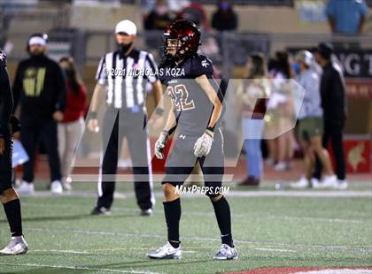 Thumbnail 3 in Warren vs. Downey photogallery.