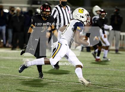 Thumbnail 1 in Warren vs. Downey photogallery.