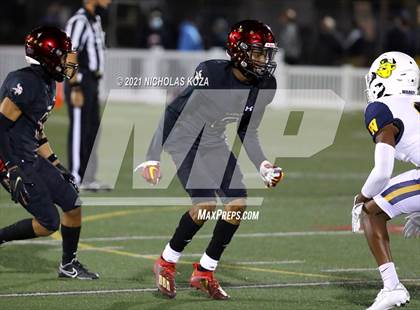Thumbnail 2 in Warren vs. Downey photogallery.
