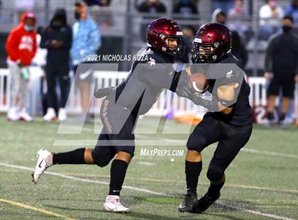 Thumbnail 3 in Warren vs. Downey photogallery.