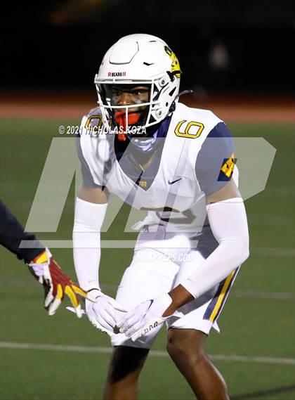 Thumbnail 2 in Warren vs. Downey photogallery.