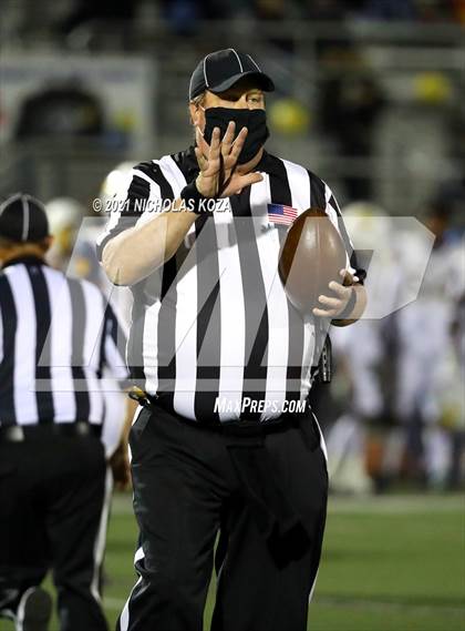 Thumbnail 1 in Warren vs. Downey photogallery.