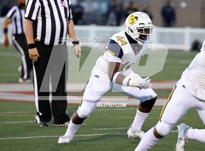 Thumbnail 3 in Warren vs. Downey photogallery.