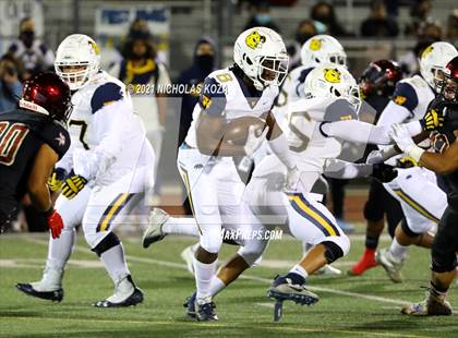 Thumbnail 2 in Warren vs. Downey photogallery.