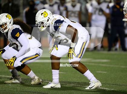 Thumbnail 2 in Warren vs. Downey photogallery.