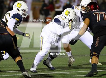 Thumbnail 1 in Warren vs. Downey photogallery.