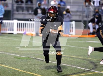 Thumbnail 2 in Warren vs. Downey photogallery.