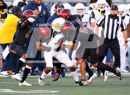 Thumbnail 1 in Warren vs. Downey photogallery.