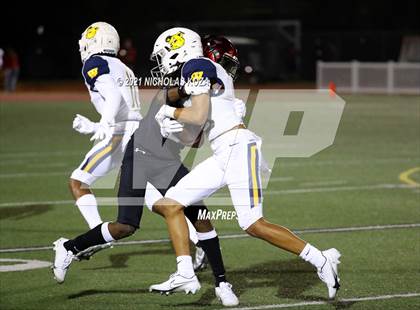 Thumbnail 3 in Warren vs. Downey photogallery.