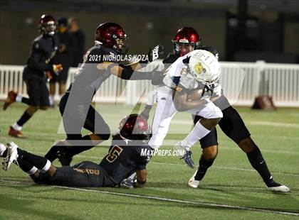 Thumbnail 2 in Warren vs. Downey photogallery.