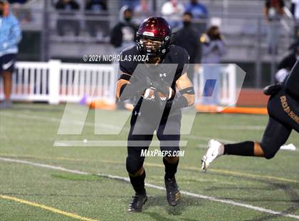 Thumbnail 1 in Warren vs. Downey photogallery.
