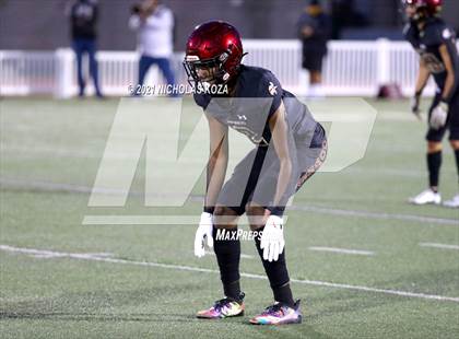 Thumbnail 3 in Warren vs. Downey photogallery.