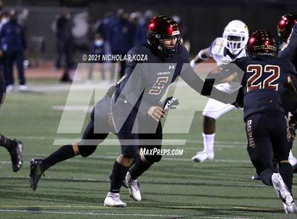 Thumbnail 2 in Warren vs. Downey photogallery.