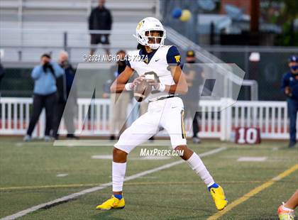 Thumbnail 2 in Warren vs. Downey photogallery.