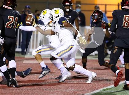 Thumbnail 2 in Warren vs. Downey photogallery.