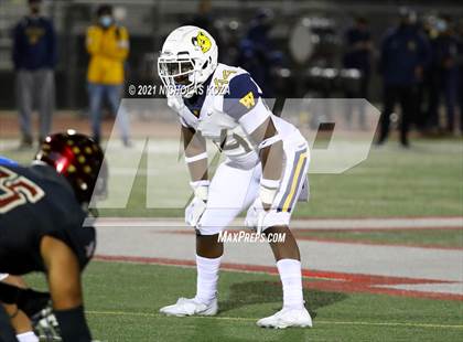 Thumbnail 2 in Warren vs. Downey photogallery.