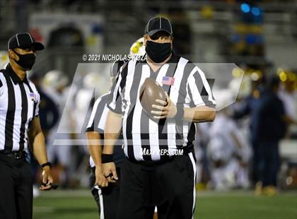 Thumbnail 3 in Warren vs. Downey photogallery.