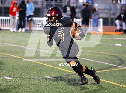 Thumbnail 1 in Warren vs. Downey photogallery.