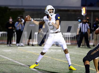 Thumbnail 3 in Warren vs. Downey photogallery.