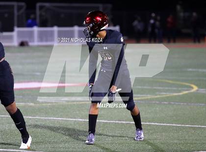 Thumbnail 3 in Warren vs. Downey photogallery.