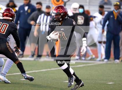 Thumbnail 2 in Warren vs. Downey photogallery.